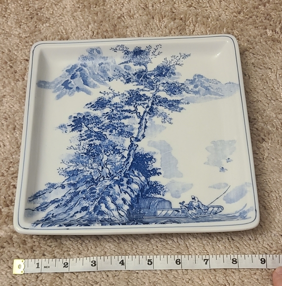 Blue and White Square Ceramic Plate - Picture 5 of 5